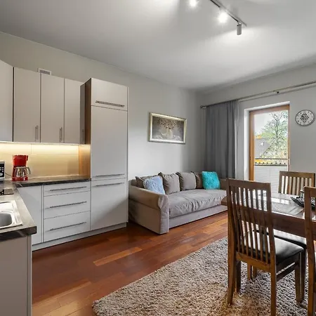 Rentplanet - Gorace Zrodla Apartament *